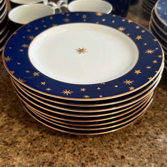14K Gold Galaxy by Sakura fine China set (Porcelain) 40 pc - Picture 1 of 6